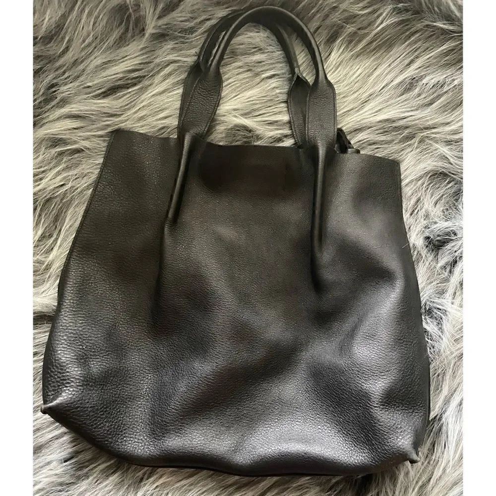 Oliveve Maggie Tote Withleathertassel Blackpebbleleather/Excellent/Usa — image 5 of 8